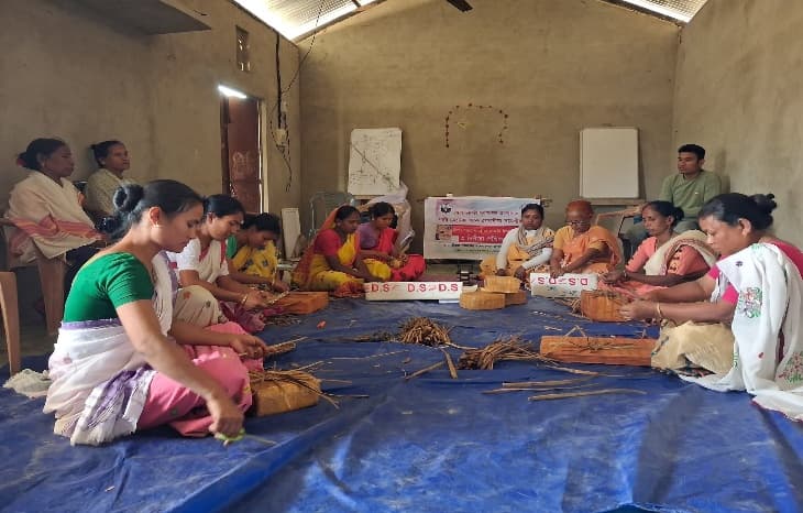 Swanirbharshil Nari: Turning Riverine Water Hyacinth into Sustainable Livelihoods - photo 3